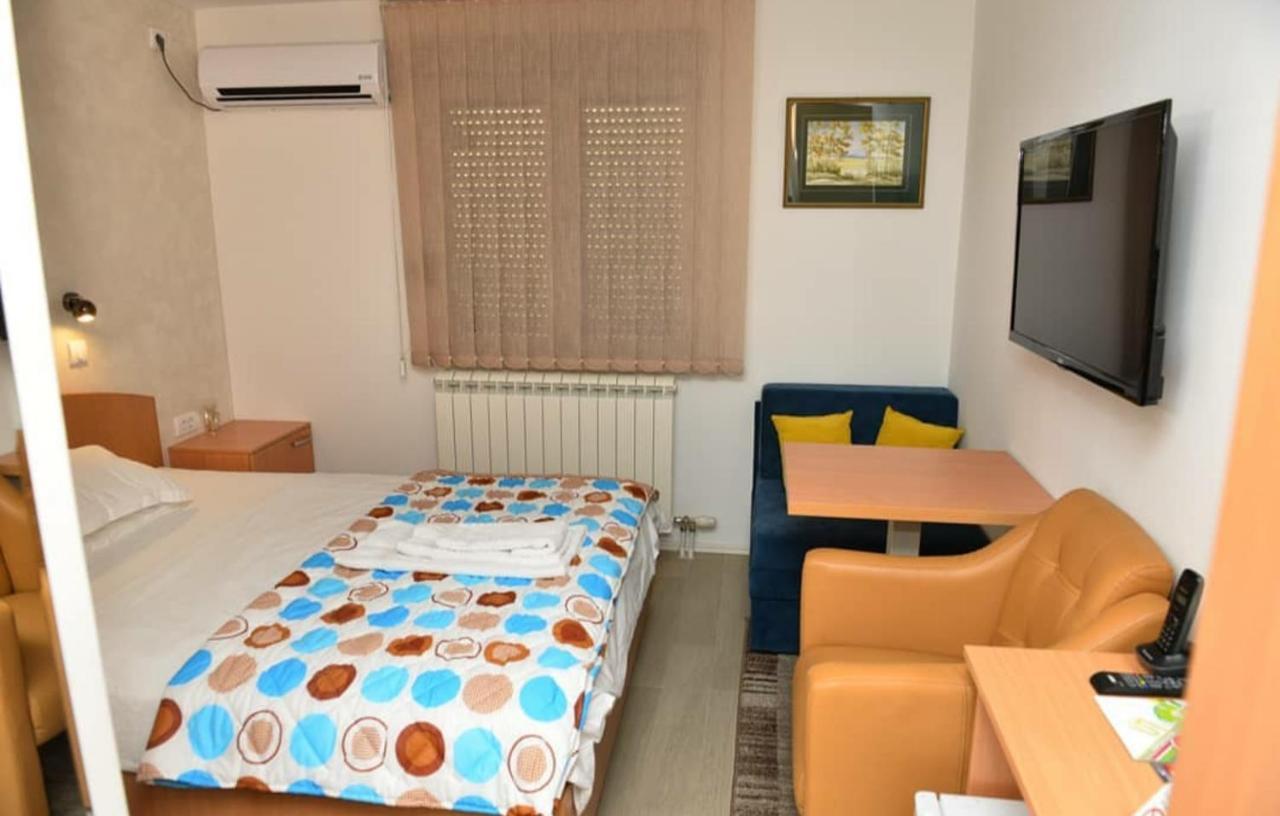 Hotel Sunce Kraljevo Bagian luar foto